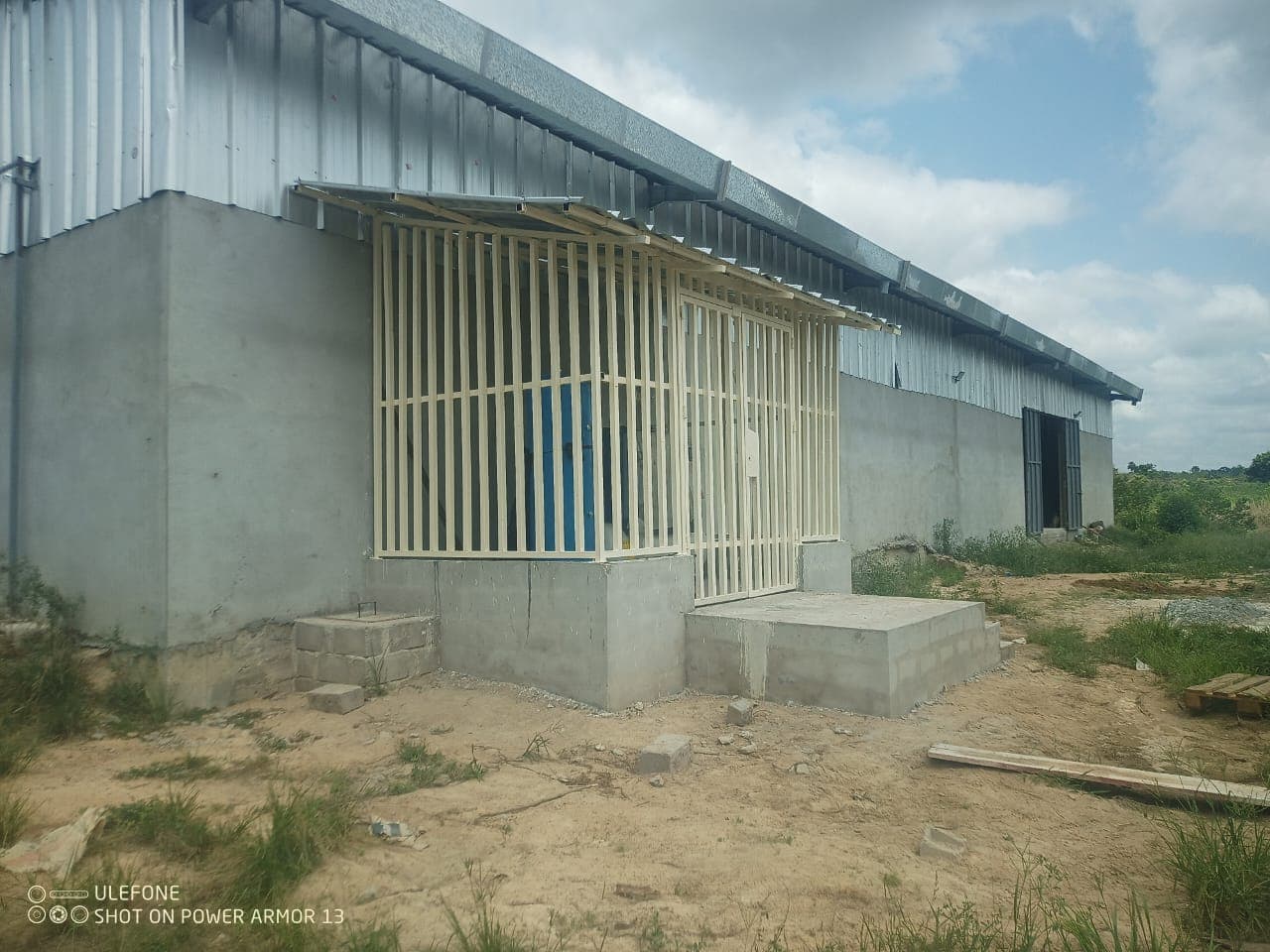 Construction d'entrepôts pour usine de Riz Pardi